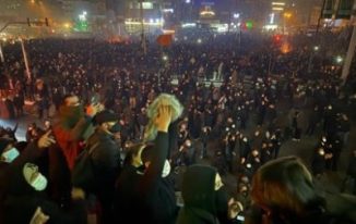 Más de 500 muertos y 10.000 detenidos en protestas en Irán