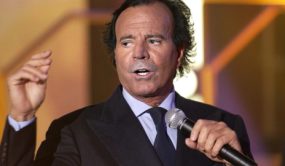 Julio Iglesias «Niego haber abusado, coaccionado o faltado el respeto a ninguna mujer»