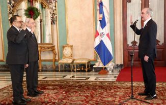 Presidente Abinader juramentó a Peralta Romero y a Subero Isa