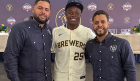 Milwaukee presenta prospectos en inicio firmas internacionales