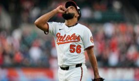 Seranthony Domínguez a White Sox por 2 años y US$20 MM