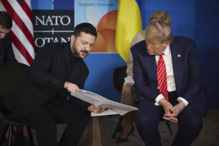 SUIZA: Trump y Zelensky discuten en Davos propuestas paz con Rusia