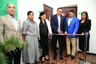 Grupo de Medios Panorama dona sala de redacción a Universidad Católica de SD