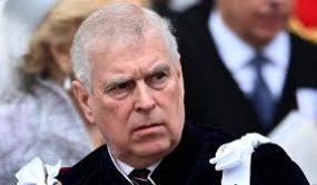 LONDRES: Dejan en libertad al expríncipe Andrés tras 11 horas detenido