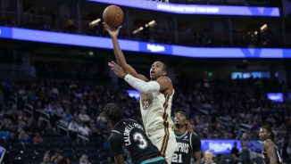 Al Horford anota seis triples, Warriors superan a los Nuggets