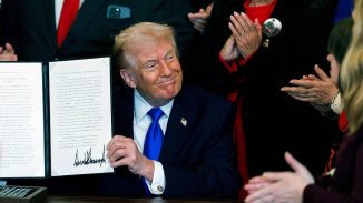 EEUU: Entra en vigor el nuevo arancel global 15% impuesto por Trump