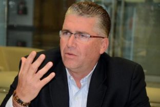 Descalifica críticas de Leonel a la política agropecuaria oficial