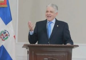 Eduardo Estrella destaca valores DxC en 16 aniversario