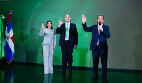 José del Castillo y Charine Ovalles se juramentan en la Fuerza del Pueblo