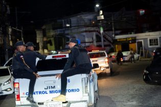 Migración detiene 2,481 extranjeros y deporta 2,560 el fin de semana