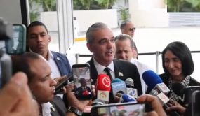 El presidente Abinader fue al velatorio Ramón Alburquerque