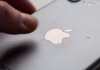 Qué función puedes activar tocando la manzana de tu iPhone