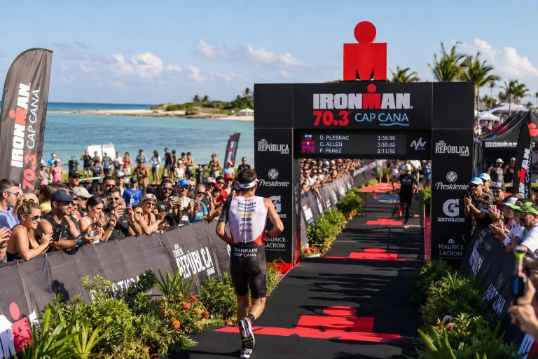 Más de 1,000 atletas participaron en  Ironman 70.3 Cap Cana 2026