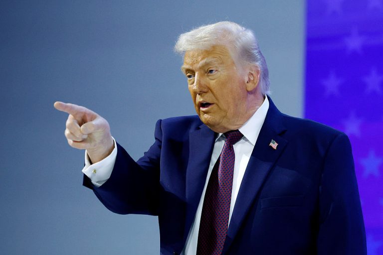 EEUU: Trump anuncia la suspensión de ataques previstos contra Irán