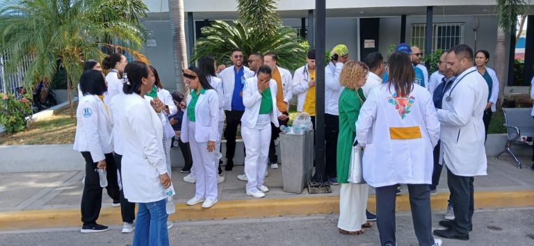 Médicos dominicanos cesan paro; piden cambios a Código