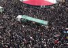 IRAN: Millones participan en cortejo fúnebre de Alí Jamenei